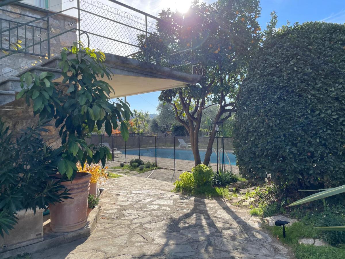 Bas De Villa Avec Acces Piscine Pres De Nice Cannes Monaco Carros Extérieur photo